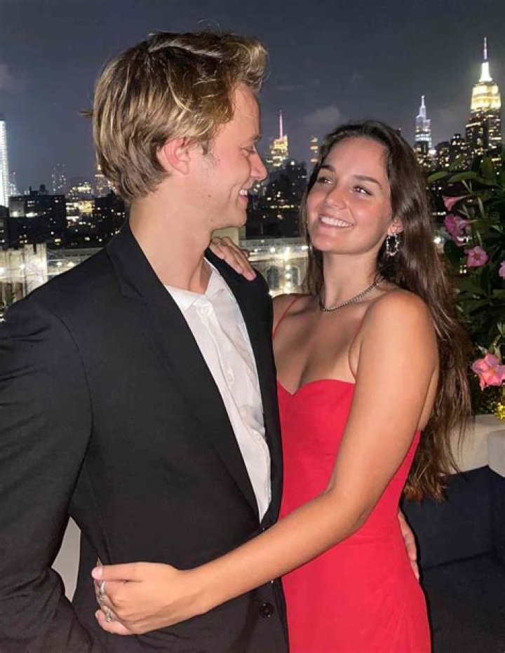 Unveiling The Mystery Of Dr. Mike's Girlfriend In 2023
