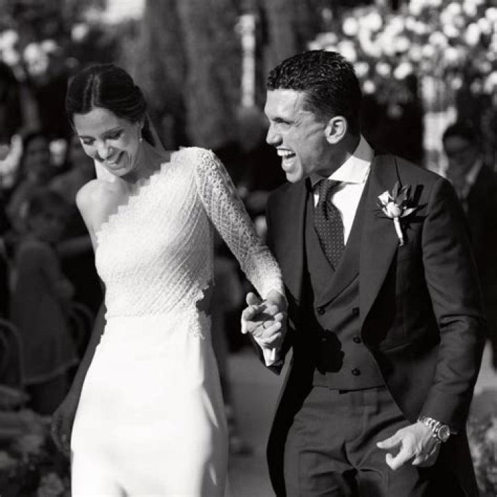 Unveiling The Mystery Of Jaime Lorente's Wife