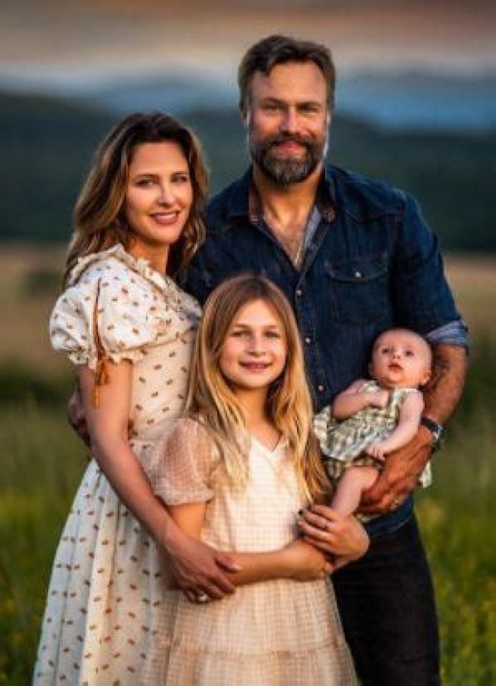 Unveiling The Roots: Who Is Jill Wagner's Parents?