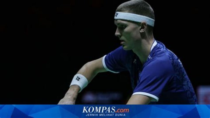 Utusan China Mendominasi, Axelsen Hattrick