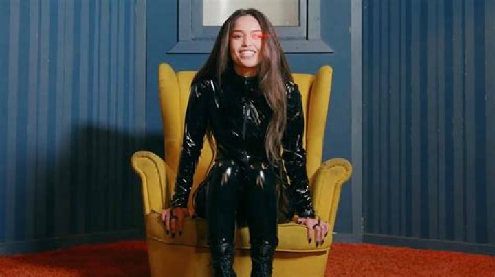 Valkyrae explains how MGK picked her for Corpse Husband Daywalker video