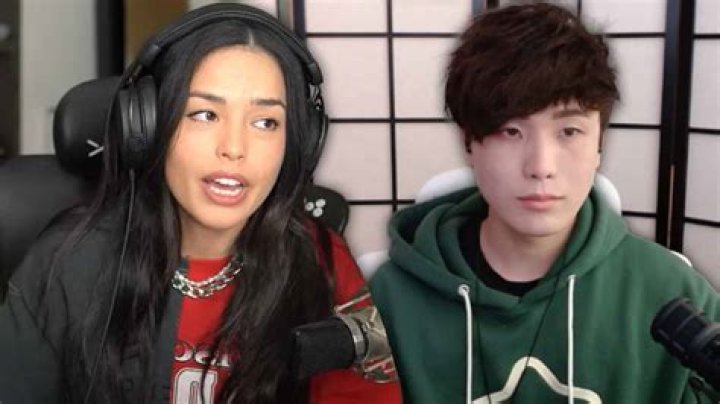 Valkyrae explains how she became friends with Sykkuno before he was famous