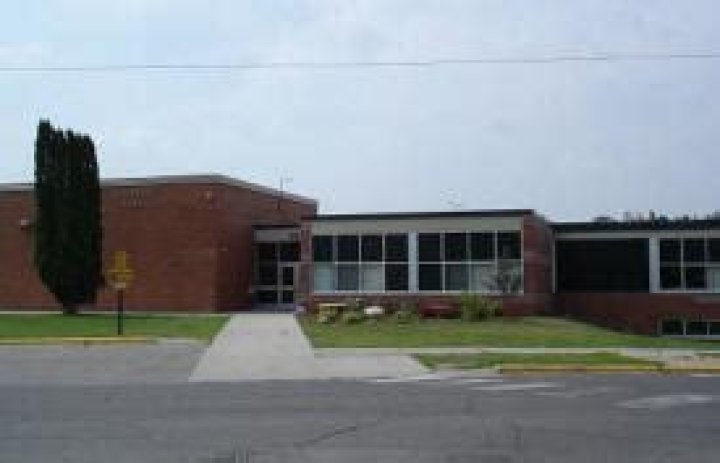 VanDyke Elementary School - Coleraine