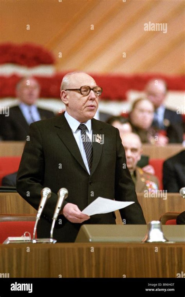 	VIKTOR CHEBRIKOV, 76, KGB LEADER	