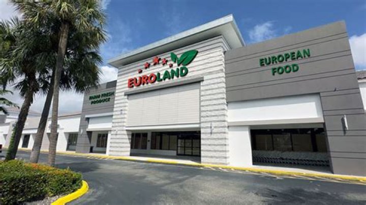 	Walmart to Hire 90 for Deerfield Beach Store	
