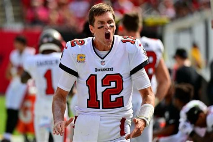 Was Tom Brady a 'Mr. Irrelevant?' Exploring the Buccaneers QB's draft position and the best player selected with a final pick