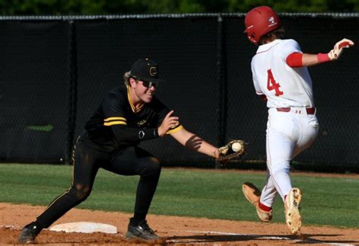 	Westminster Academy baseball defeats Trinity Christian 3-2 to advance to district final	