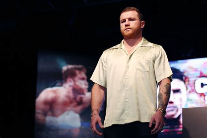 What happened when Canelo Alvarez fought Austin Trout? Scorecard controversy explained