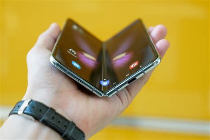 What Is a Foldable Phone? A History of a New Type of Smartphone