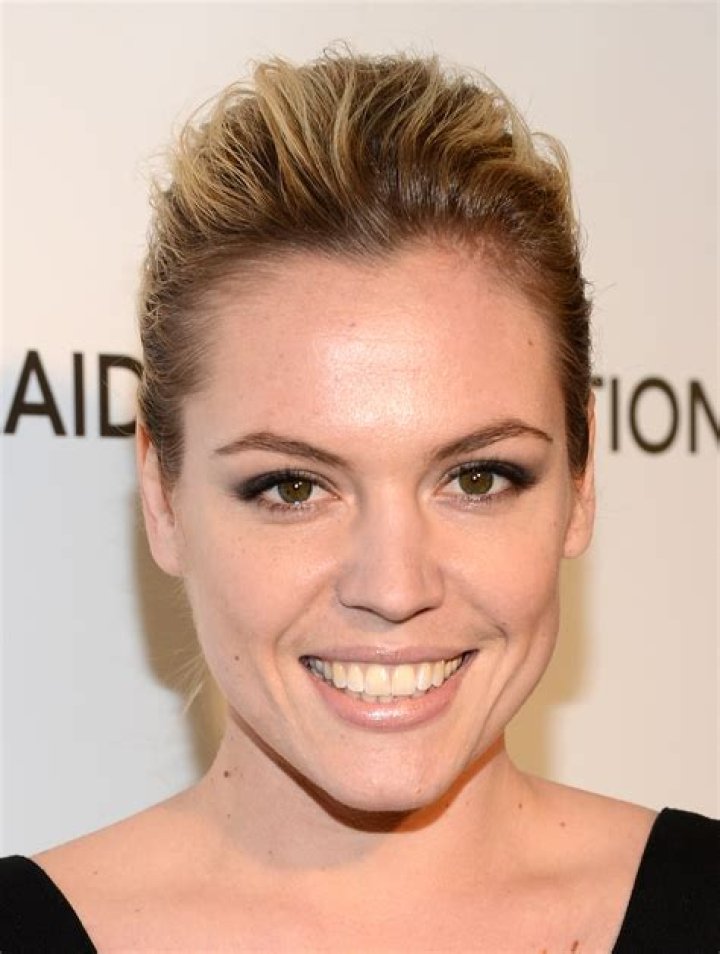 What is Agnes Bruckner Net Worth 2024: Wiki, Age, Weight, Height, Relationships, And More