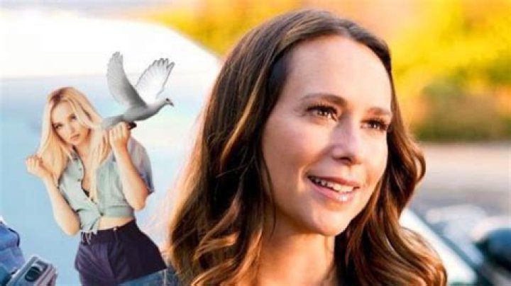 What Is Jennifer Love Hewitt's Net Worth?