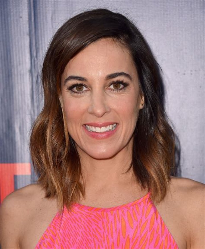 What is Lindsay Sloane Net Worth 2024: A Deep Dive into Her Wealth and Financial