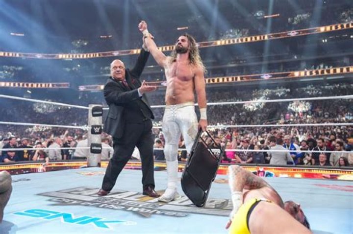 What is Seth Rollins WrestleMania record?