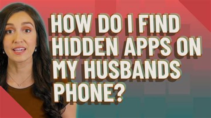 Why does my husbands phone have Color circles for contacts?