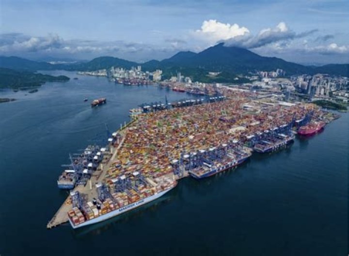 Yantian to be first free port in China