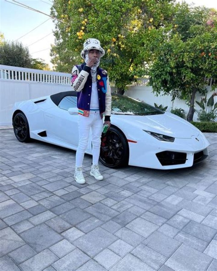 Zay Hilfiger Twitter: Exploring The Rising Star And His Impact On Social Media